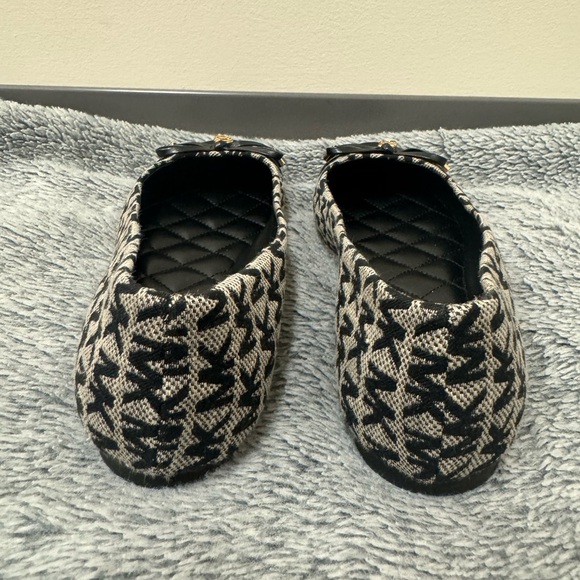 Michael Kors Flats - Picture 6 of 8